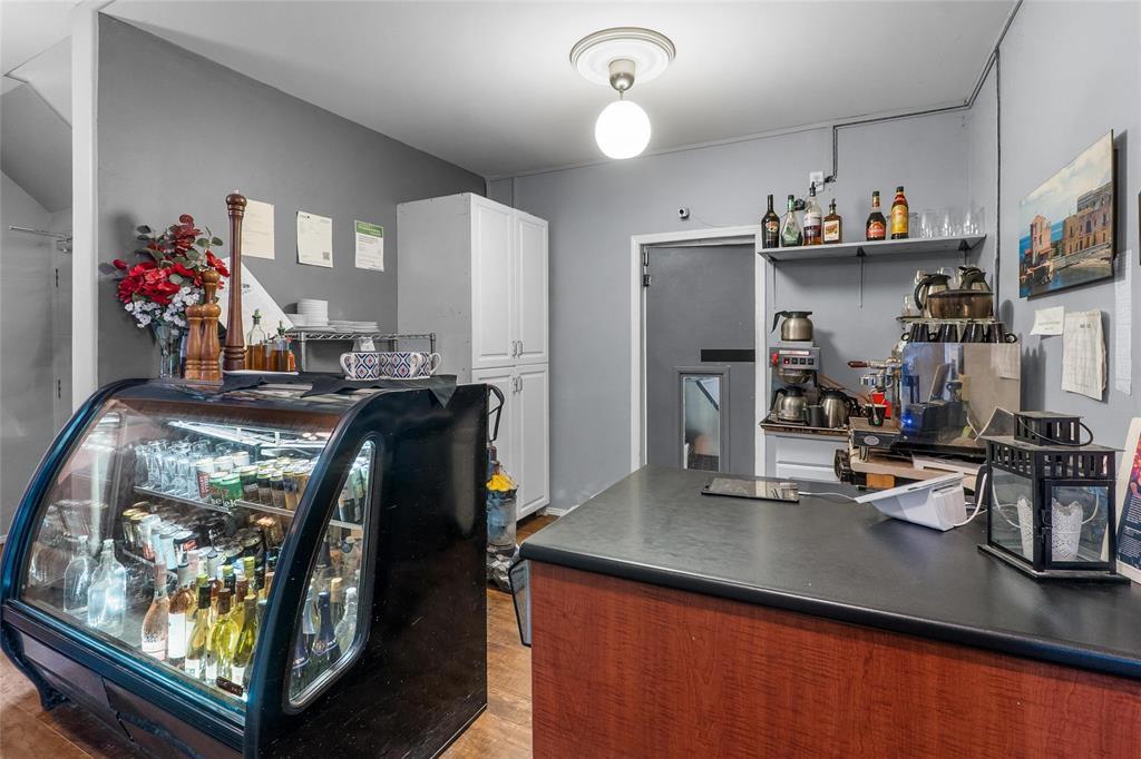 271 Provencher Boulevard, Winnipeg, Manitoba  R2H 0G6 - Photo 9 - 202609751