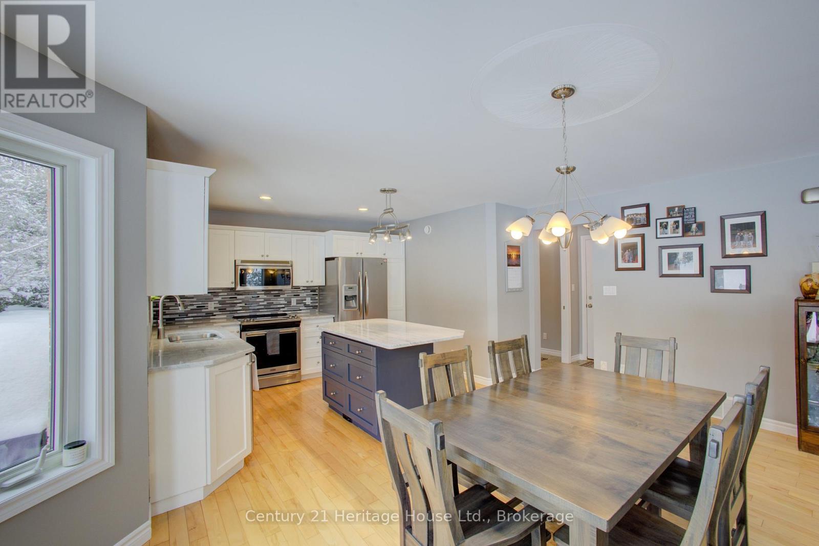 323237 Durham Road E, West Grey, Ontario  N0G 1R0 - Photo 15 - X12827990