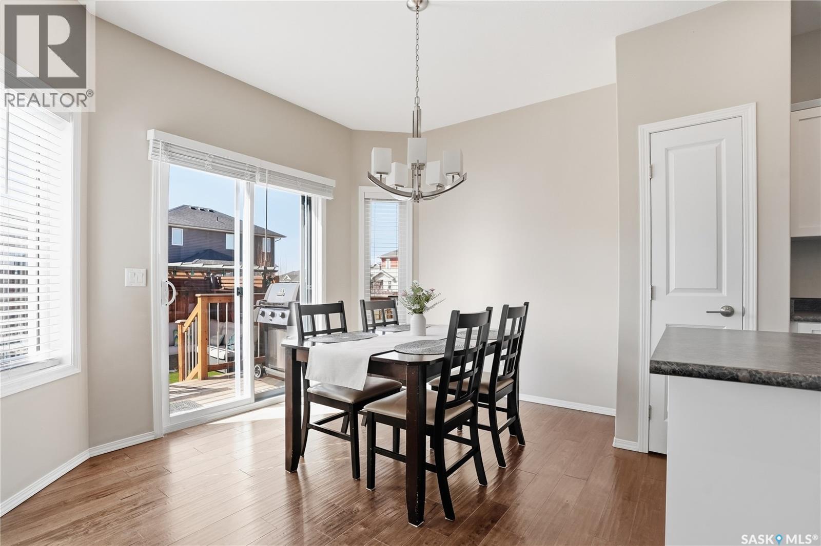 983 Pringle Cove, Saskatoon, Saskatchewan  S7T 1C9 - Photo 14 - SK035556