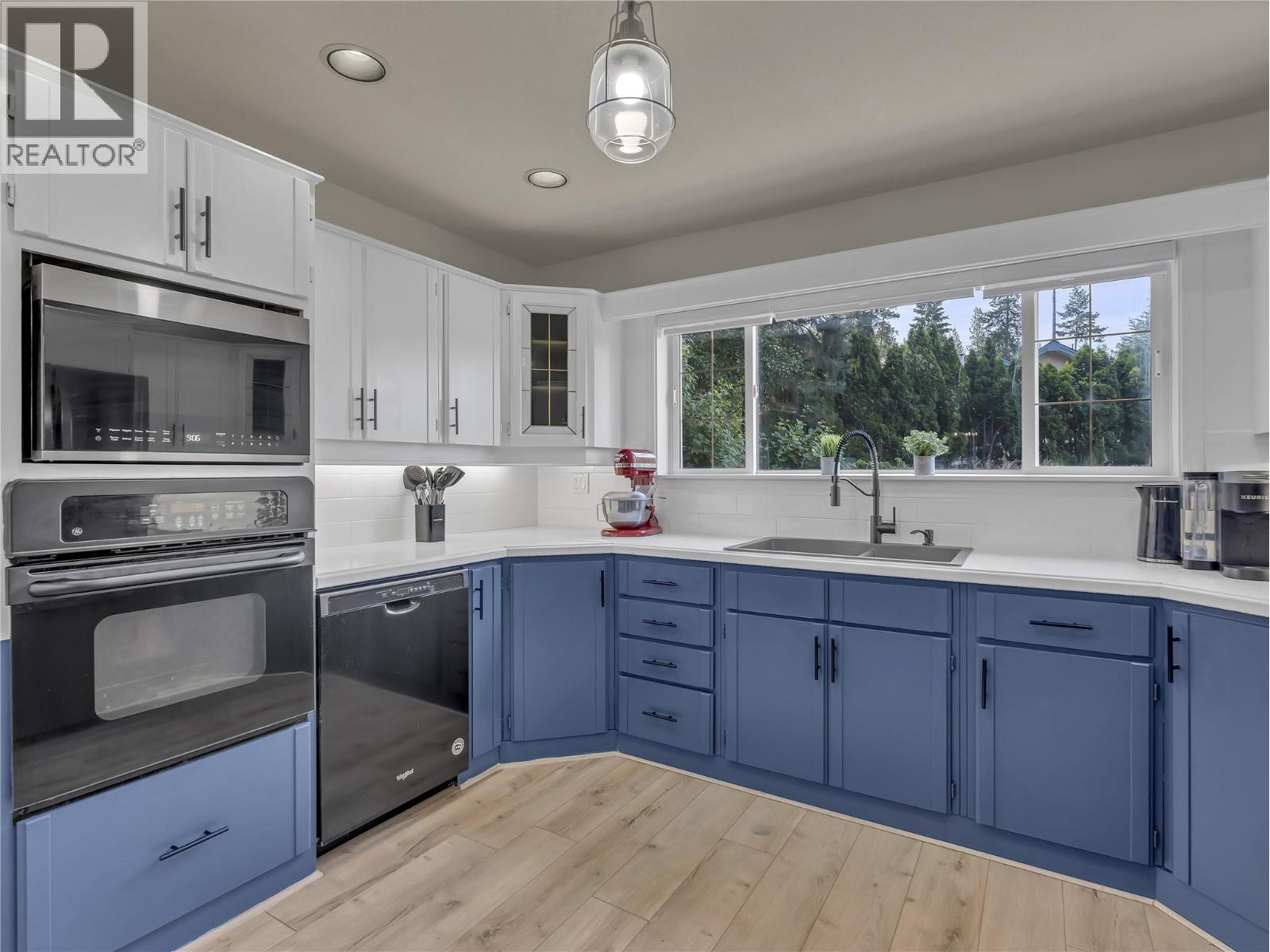 3257 Juniper Drive, Naramata, British Columbia  V0H 1N1 - Photo 9 - 10386889
