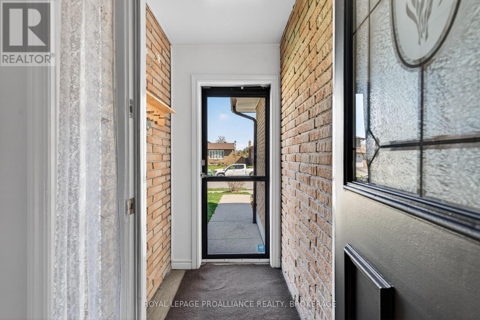 75 Windfield Crescent, Kingston, Ontario  K7K 6G6 - Photo 4 - X13113528
