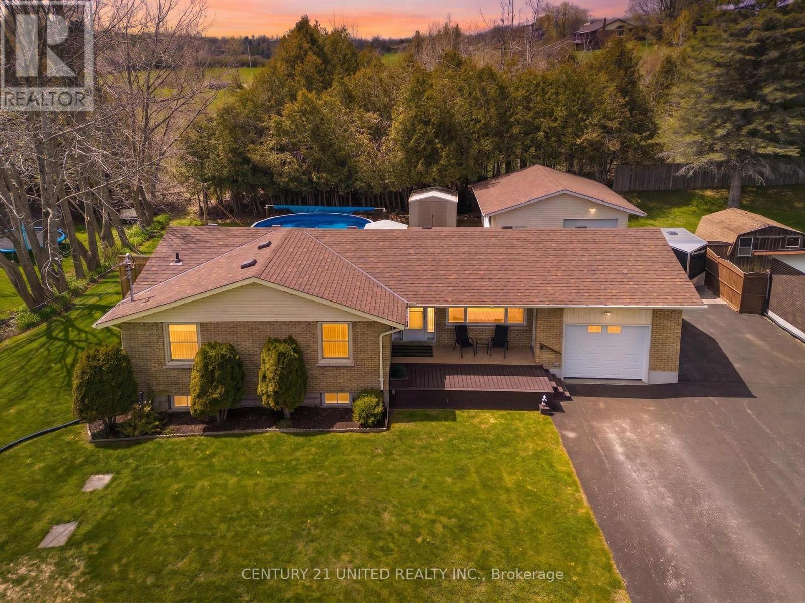 622 BRICK ROAD, Selwyn, Ontario