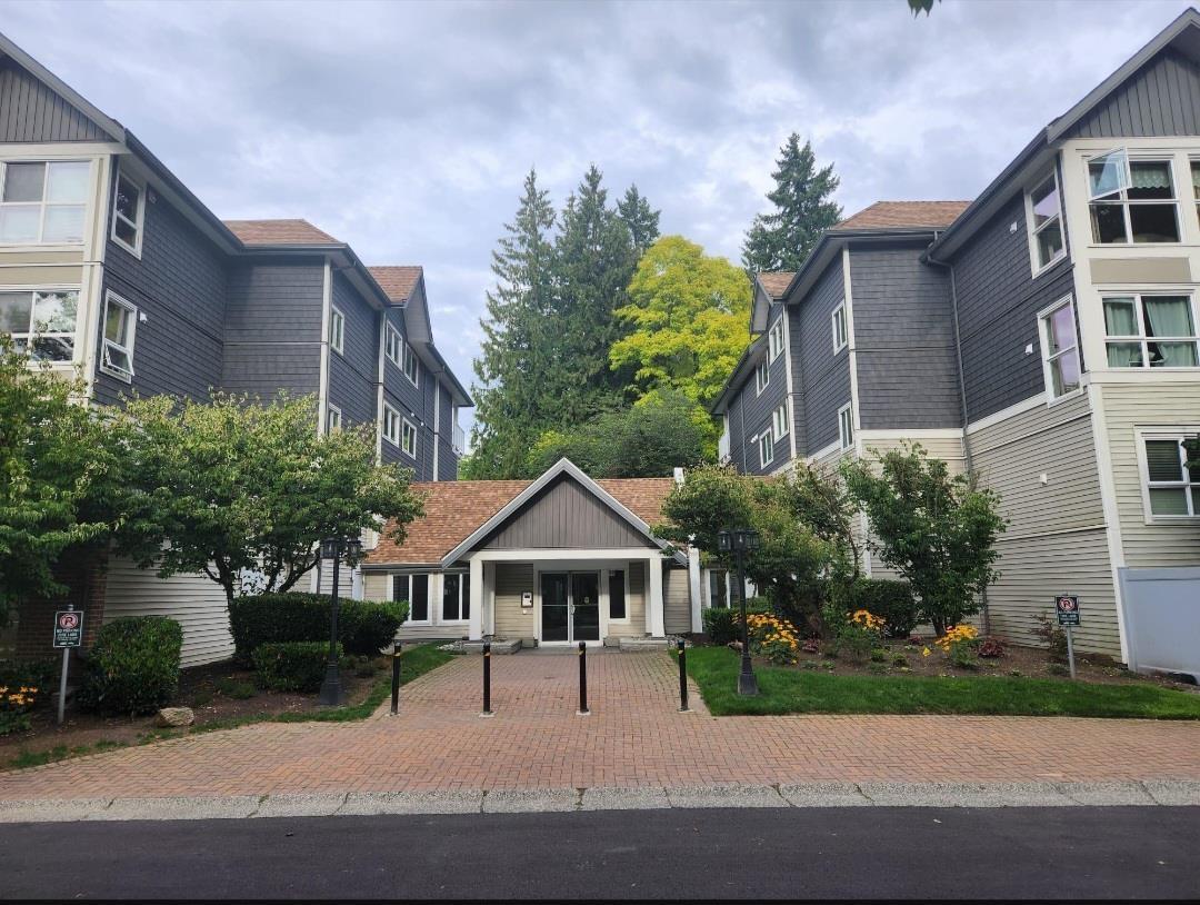 210 9668 148 Street, Surrey, British Columbia  V3R 0W2 - Photo 1 - R3122124