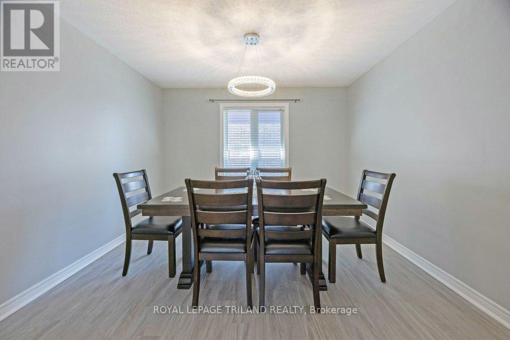 22 Stoneycreek Crescent, London North, Ontario  N5X 3X4 - Photo 9 - X13113518