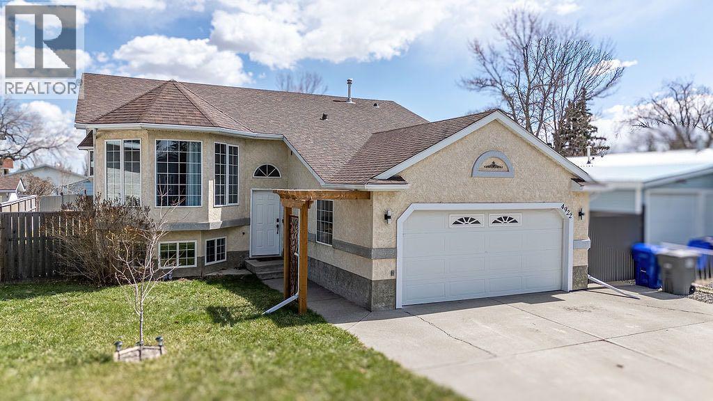 4922 5 Street W, Claresholm, Alberta
