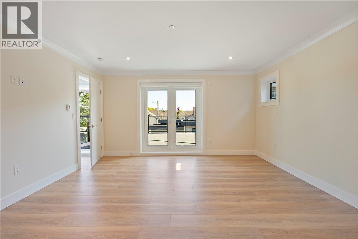 4854 Slocan Street, Vancouver, British Columbia  V5R 2A3 - Photo 19 - R3121947
