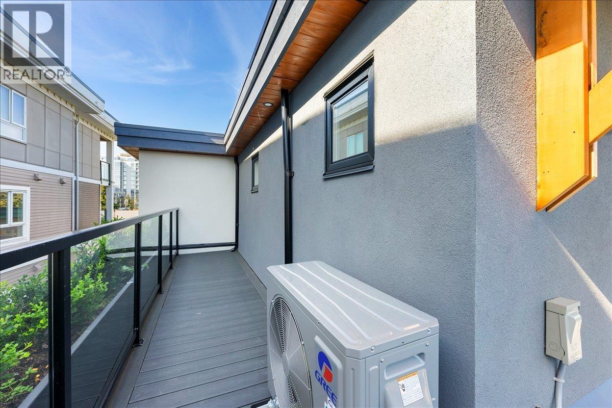 4854 Slocan Street, Vancouver, British Columbia  V5R 2A3 - Photo 26 - R3121947