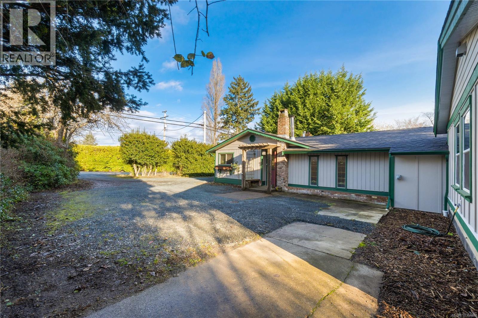 3872 Island Hwy W, Qualicum Beach, British Columbia  V9K 2G9 - Photo 35 - 1036446