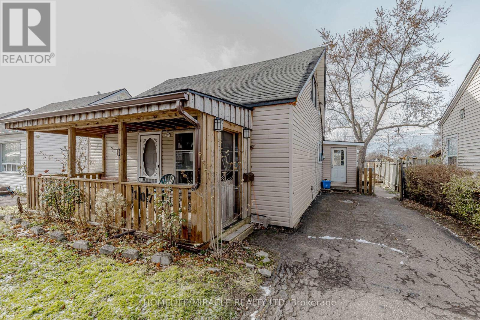 107 Dover Road, Welland, Ontario  L3B 2V1 - Photo 3 - X13108676