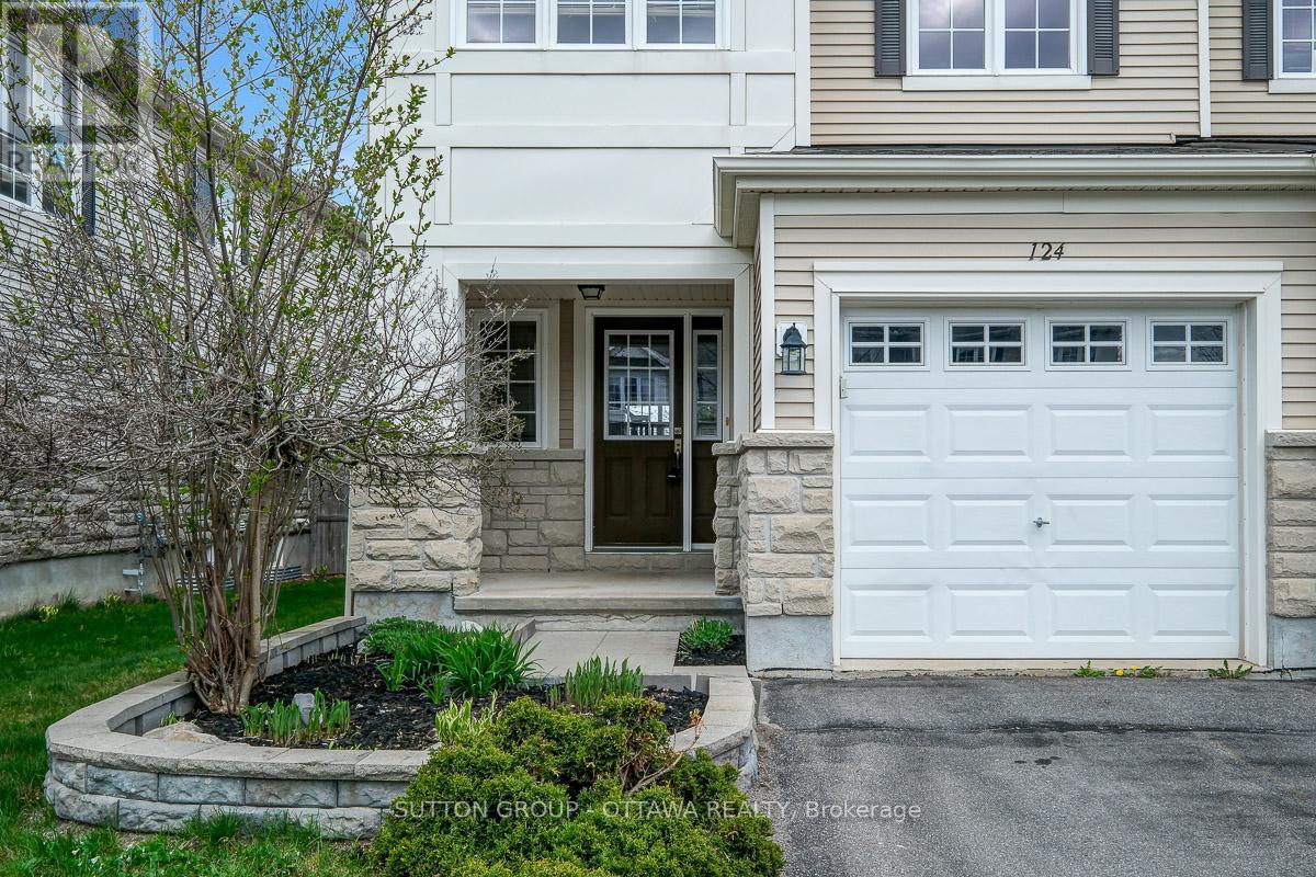 124 Cedardown Private, Ottawa, Ontario  K2J 0W2 - Photo 2 - X13113450