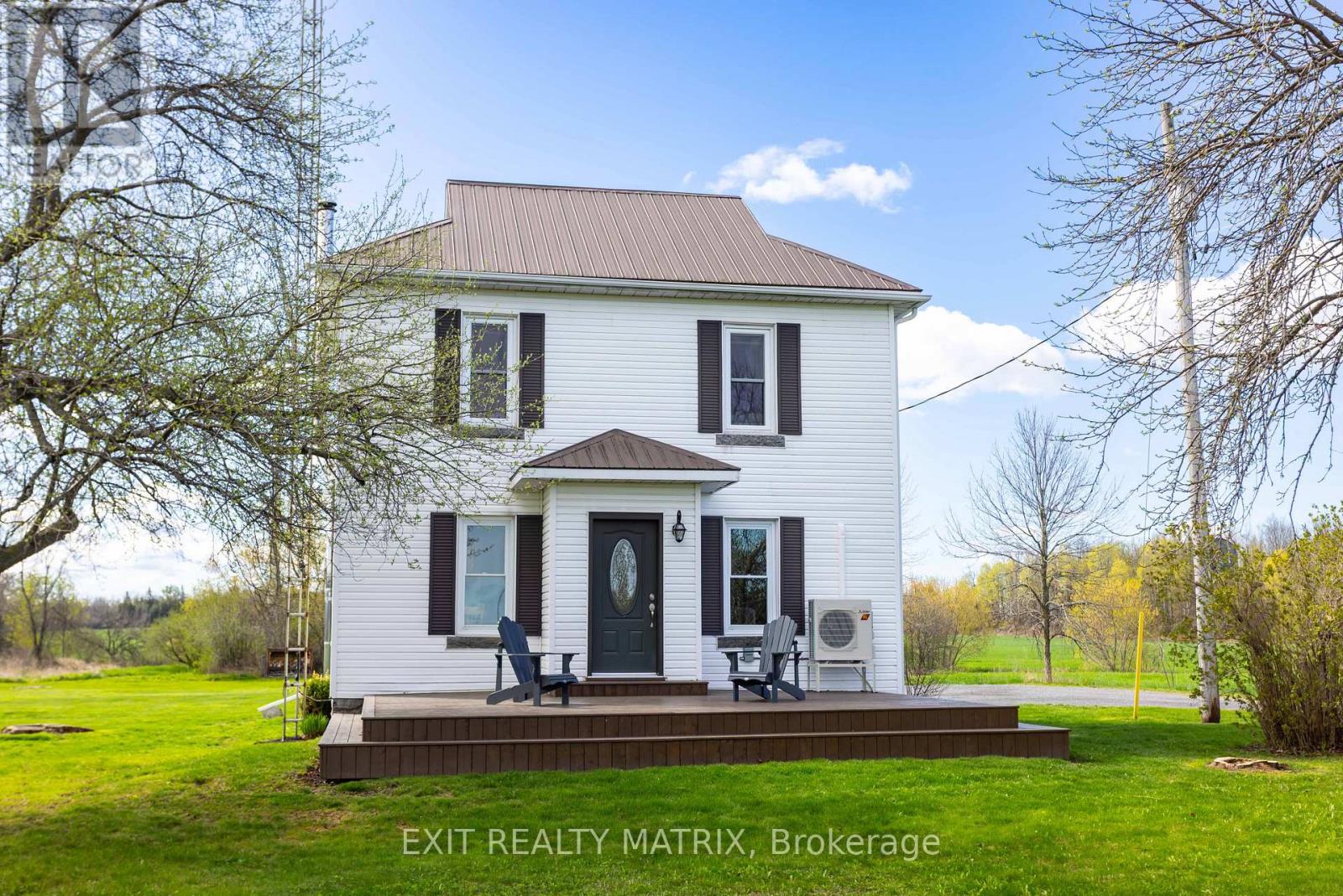 14064 CONCESSION ROAD, North Stormont, Ontario