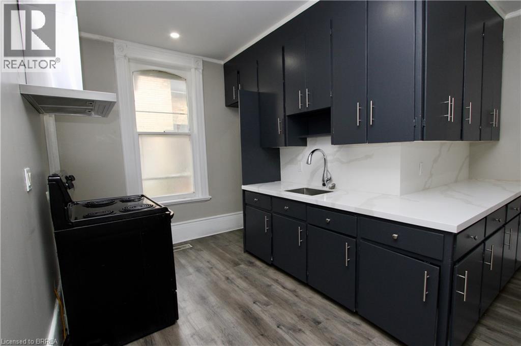 9 Fleet Street Unit# Front, Brantford, Ontario  N3T 3S8 - Photo 14 - 40829236