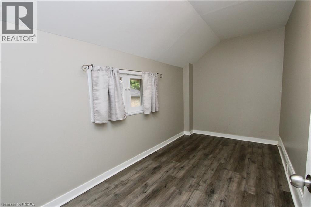 9 Fleet Street Unit# Front, Brantford, Ontario  N3T 3S8 - Photo 18 - 40829236