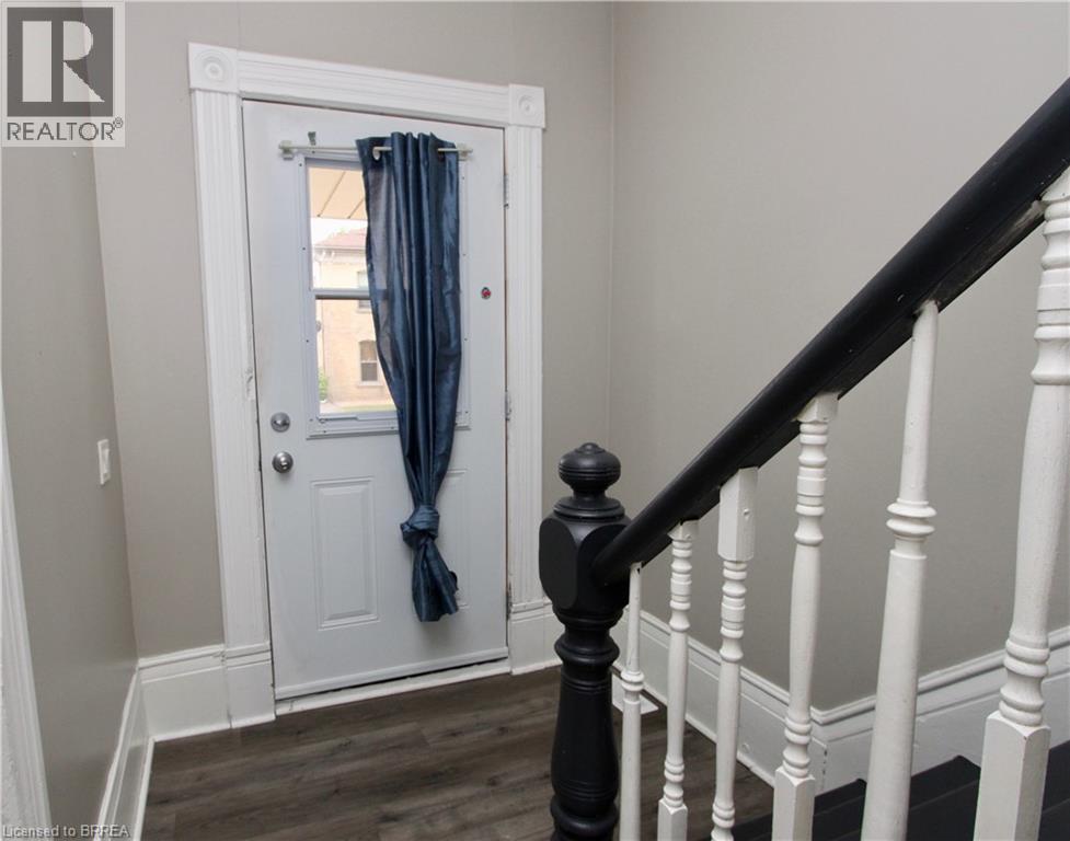 9 Fleet Street Unit# Front, Brantford, Ontario  N3T 3S8 - Photo 5 - 40829236