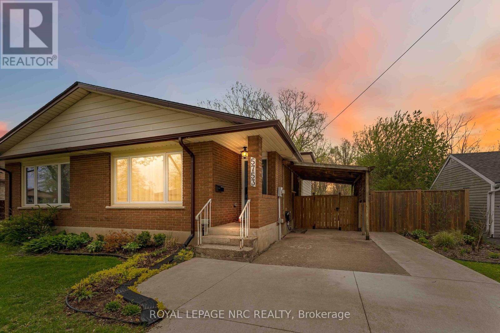 5753 Vine Street, Niagara Falls, Ontario  L2J 1K8 - Photo 3 - X13113610