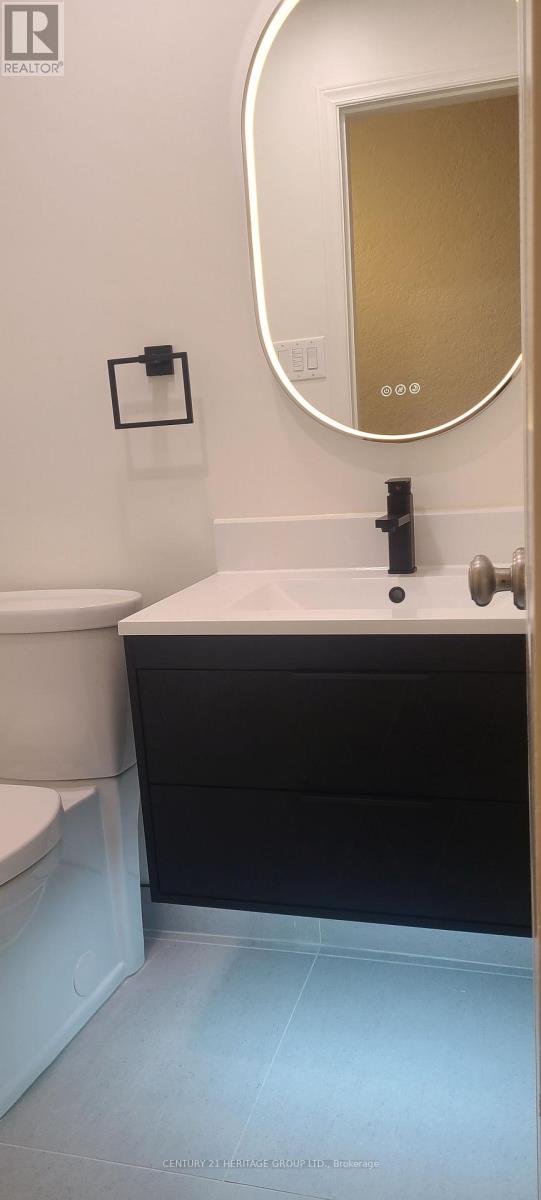 Main - 978 Avenue Road, Toronto, Ontario  M5P 2K8 - Photo 12 - C13107074