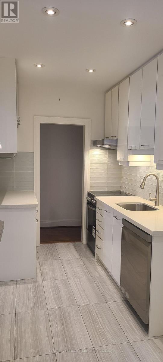 Main - 978 Avenue Road, Toronto, Ontario  M5P 2K8 - Photo 3 - C13107074