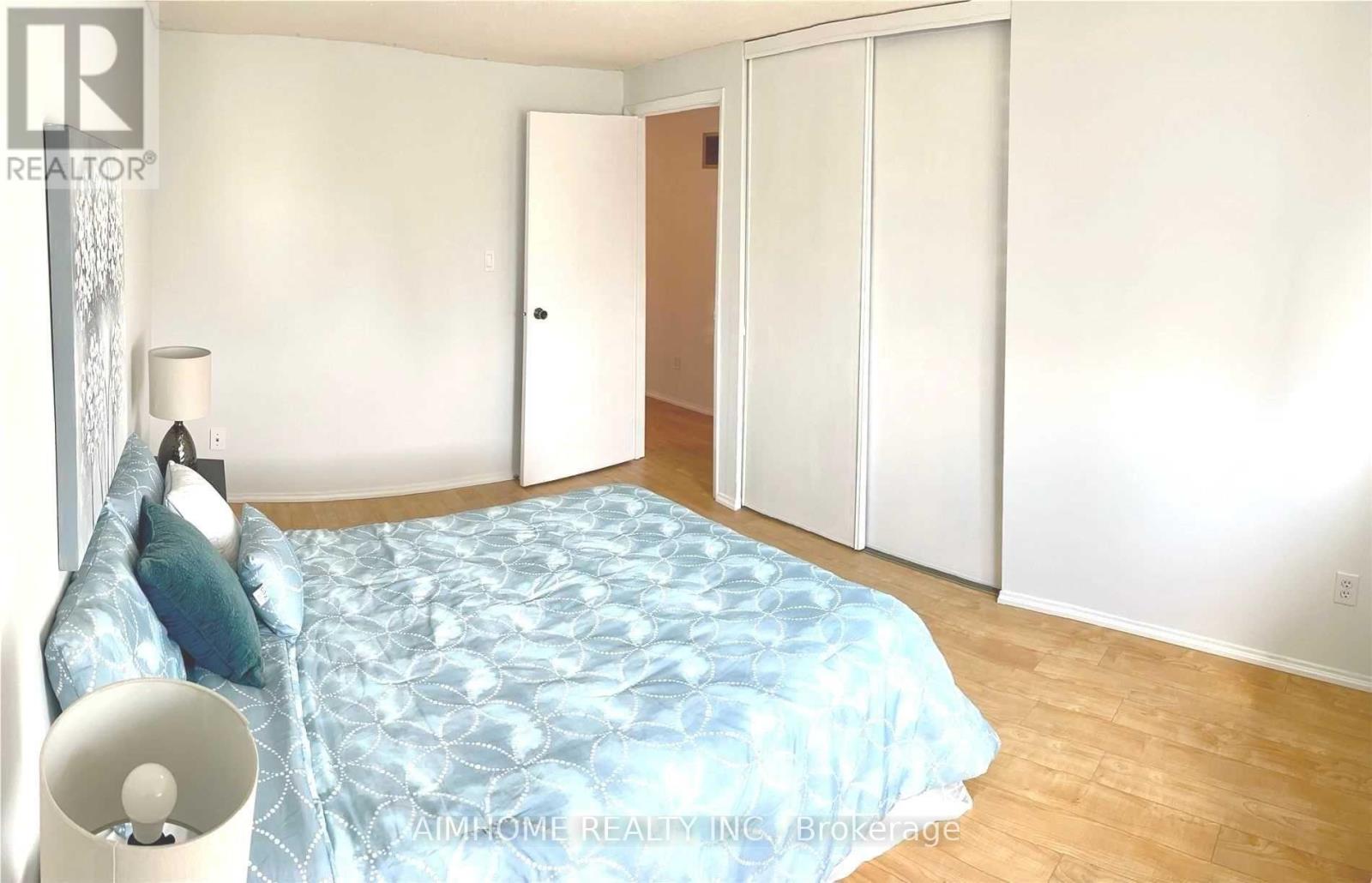 180 Valley Stream Drive, Toronto, Ontario  M1V 2A5 - Photo 7 - E13108776