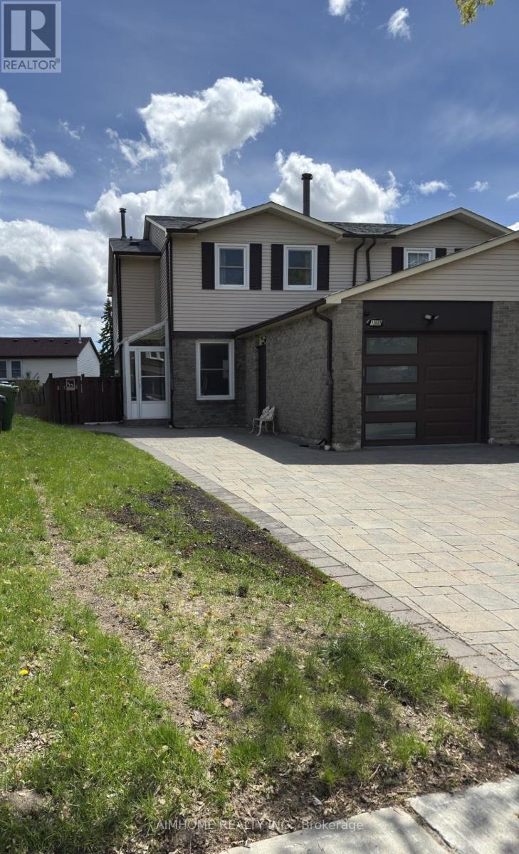 180 Valley Stream Drive, Toronto, Ontario  M1V 2A5 - Photo 2 - E13108776