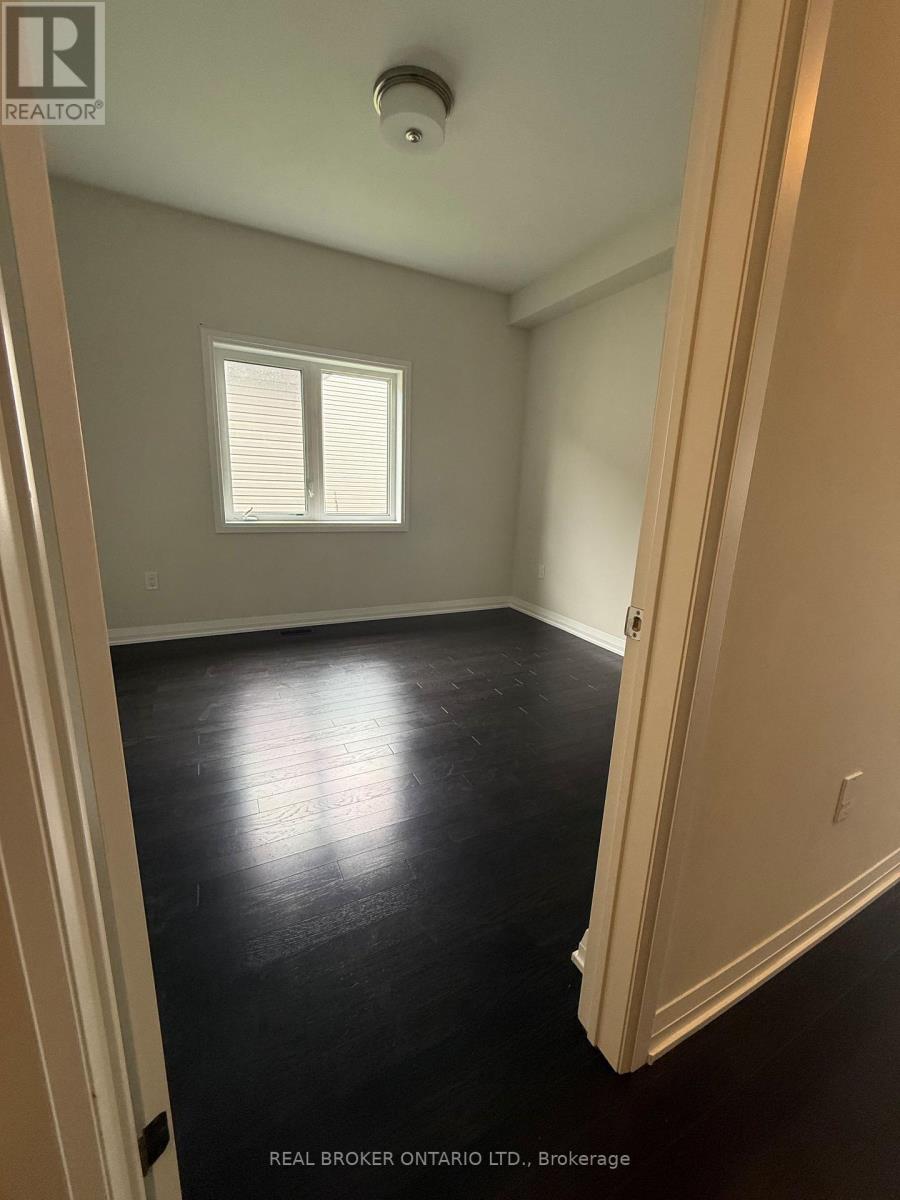 Room B,c,d,e - 3143 Searidge Street, Severn, Ontario L3V 0Y4 - Photo 10 - S13066028