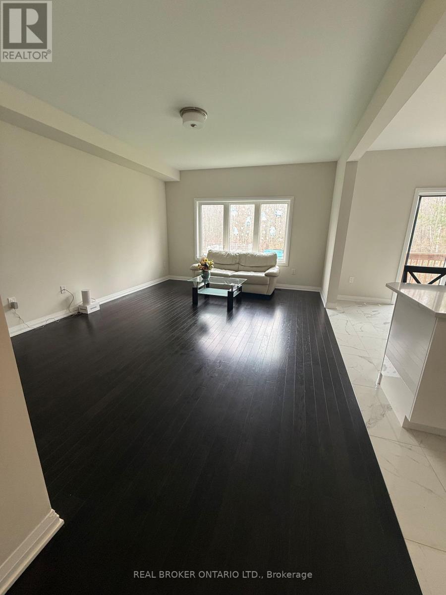 Room B,c,d,e - 3143 Searidge Street, Severn, Ontario L3V 0Y4 - Photo 14 - S13066028
