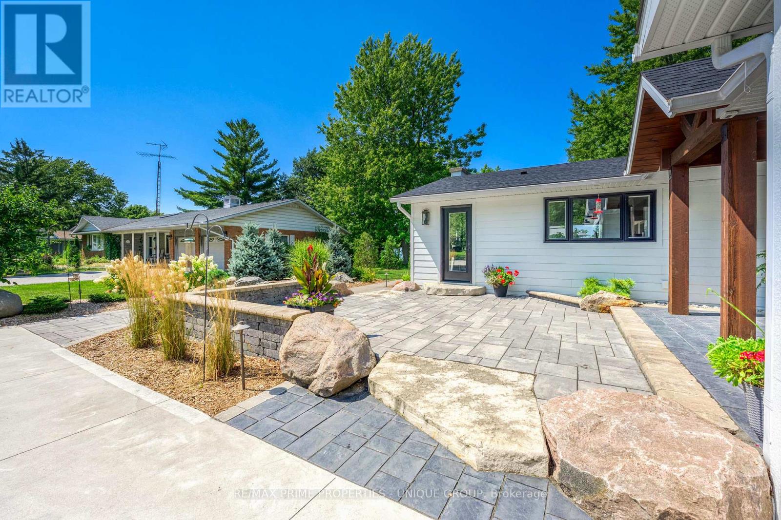 5168 Lakeshore Road, Plympton-Wyoming, Ontario  N0N 1J6 - Photo 38 - X12898270