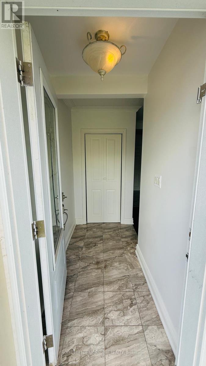2140 Munden Road, Mississauga, Ontario  L5A 2R2 - Photo 6 - W13112152