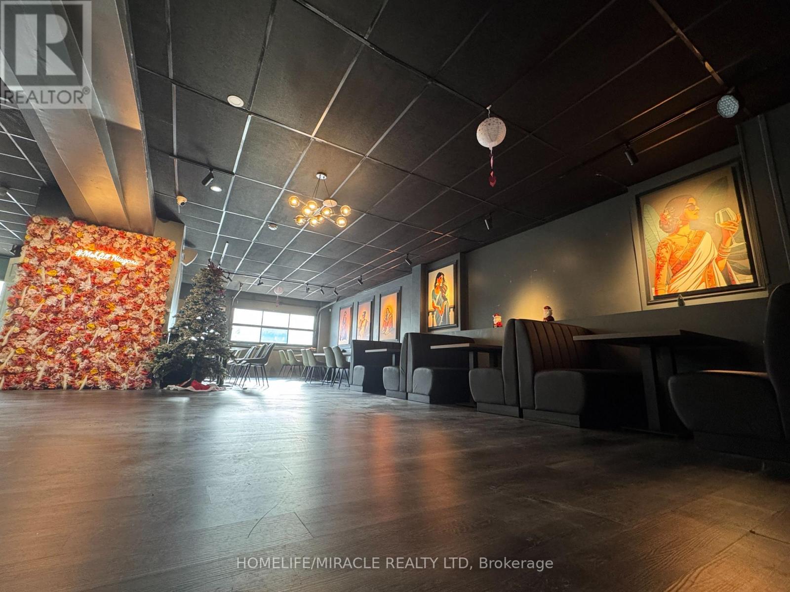 6092 Main Street, Niagara Falls, Ontario  L2G 5Z9 - Photo 5 - X13049550