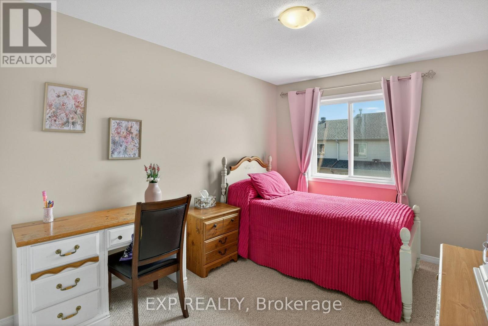 301 Brigitta Street, Ottawa, Ontario  K2S 0H8 - Photo 12 - X13036632