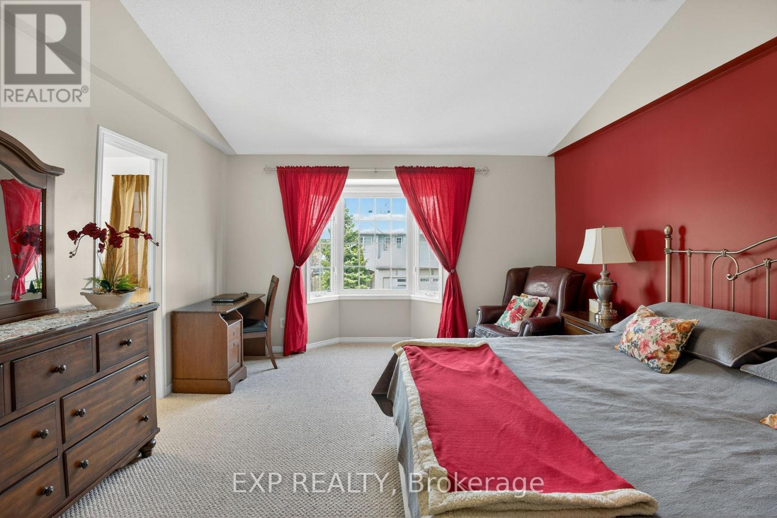 301 Brigitta Street, Ottawa, Ontario  K2S 0H8 - Photo 10 - X13036632