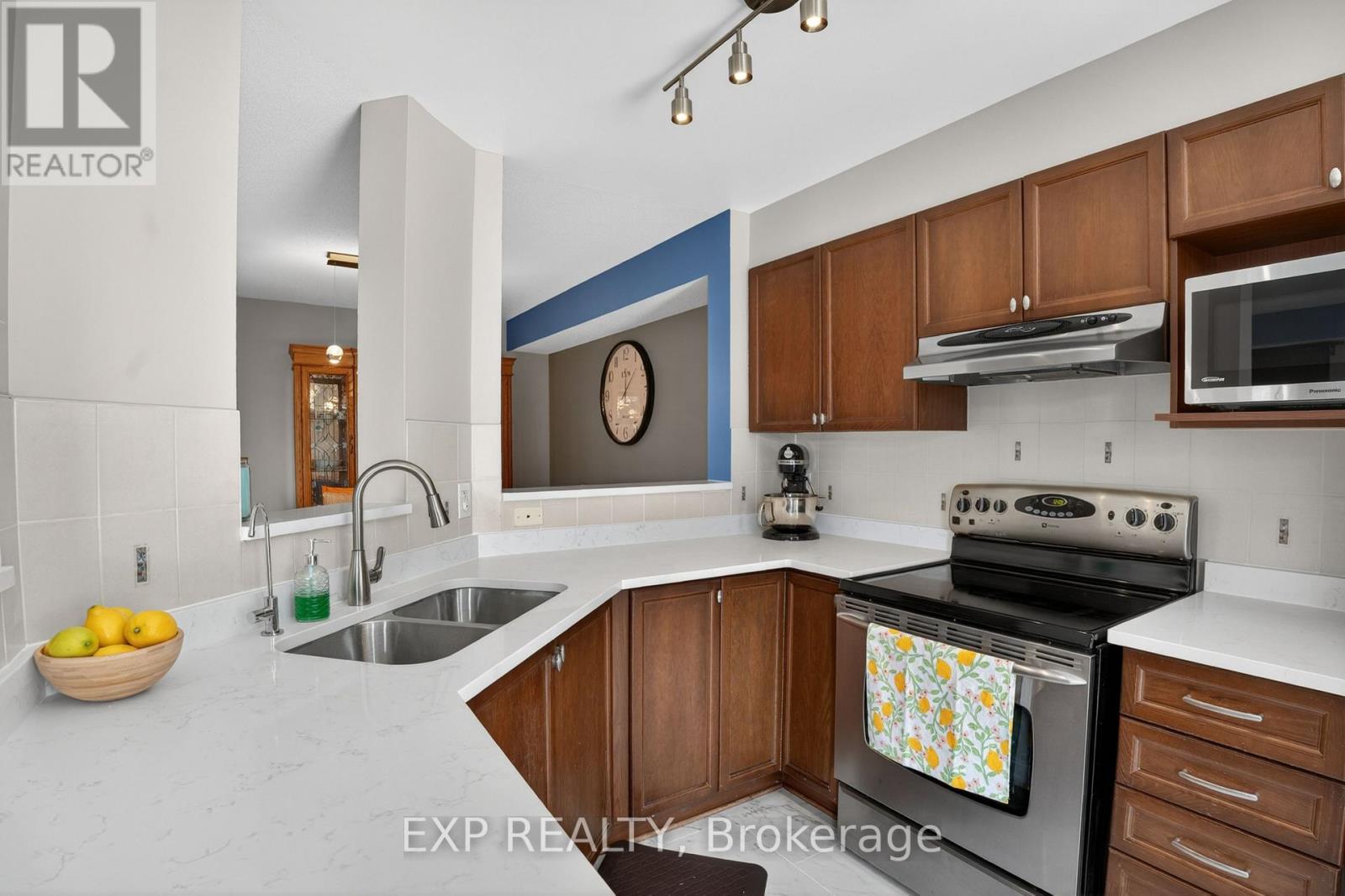 301 Brigitta Street, Ottawa, Ontario  K2S 0H8 - Photo 9 - X13036632