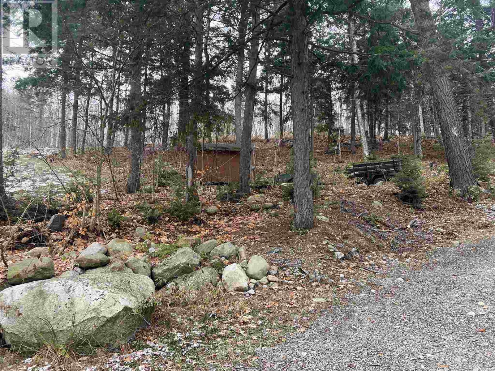213b Cloudy Lake Rd, Laird, Ontario  P0S 1C0 - Photo 16 - SM253266