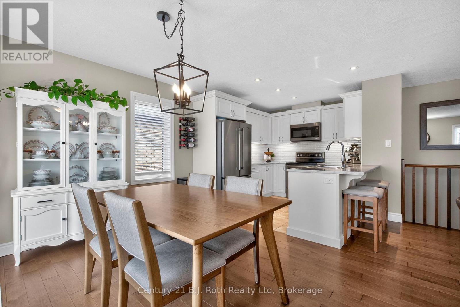 24 Hunter Avenue, Tay (Victoria Harbour), Ontario  L0K 2A0 - Photo 11 - S13113650