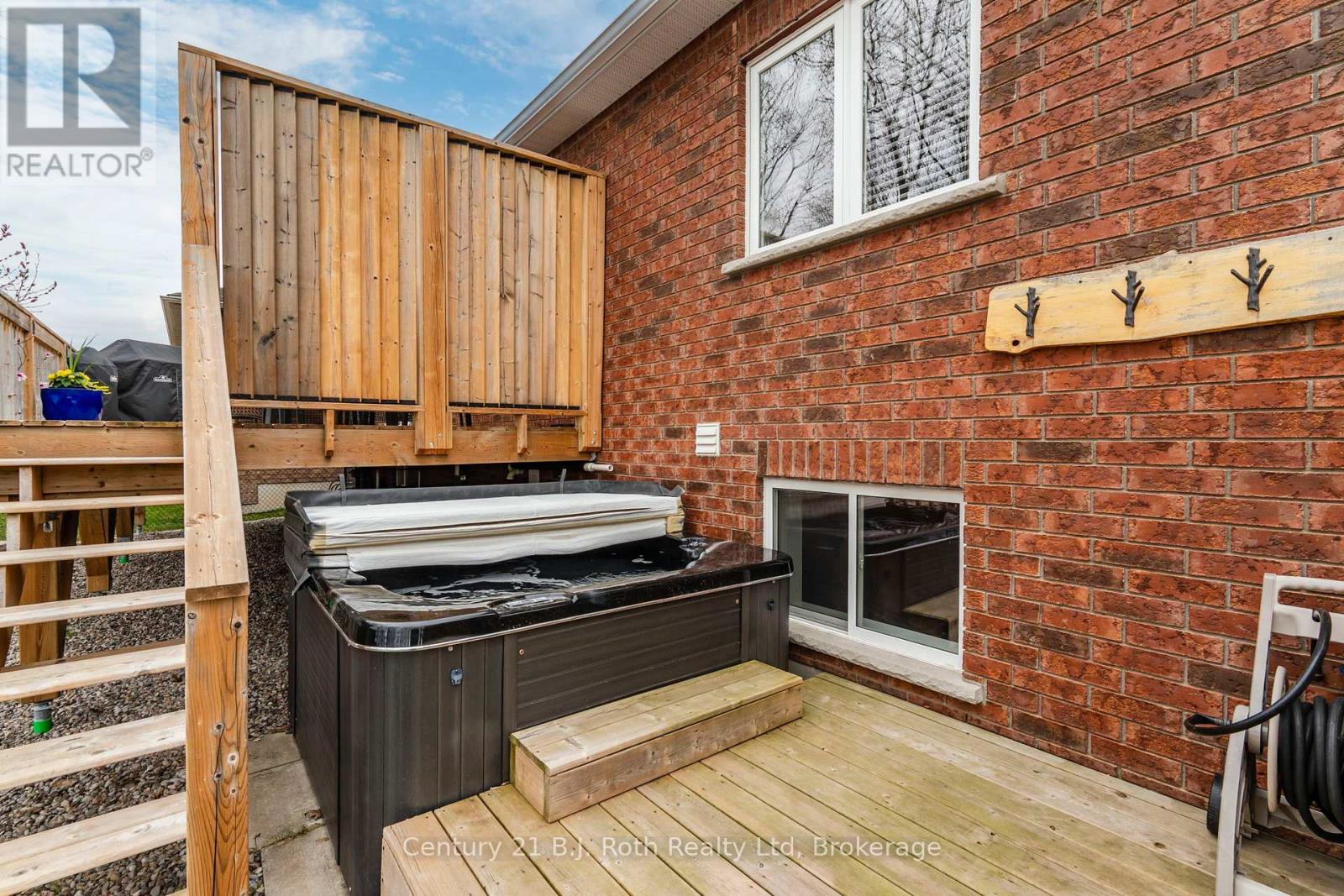 24 Hunter Avenue, Tay (Victoria Harbour), Ontario  L0K 2A0 - Photo 36 - S13113650