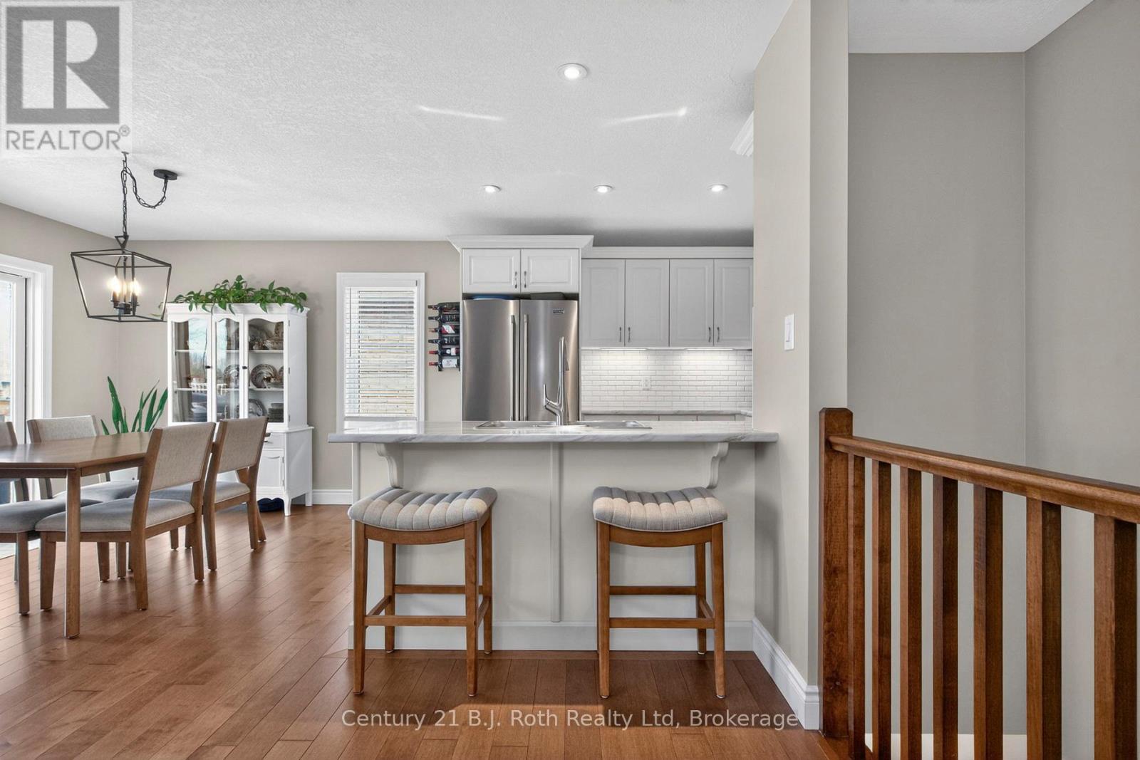 24 Hunter Avenue, Tay (Victoria Harbour), Ontario  L0K 2A0 - Photo 7 - S13113650