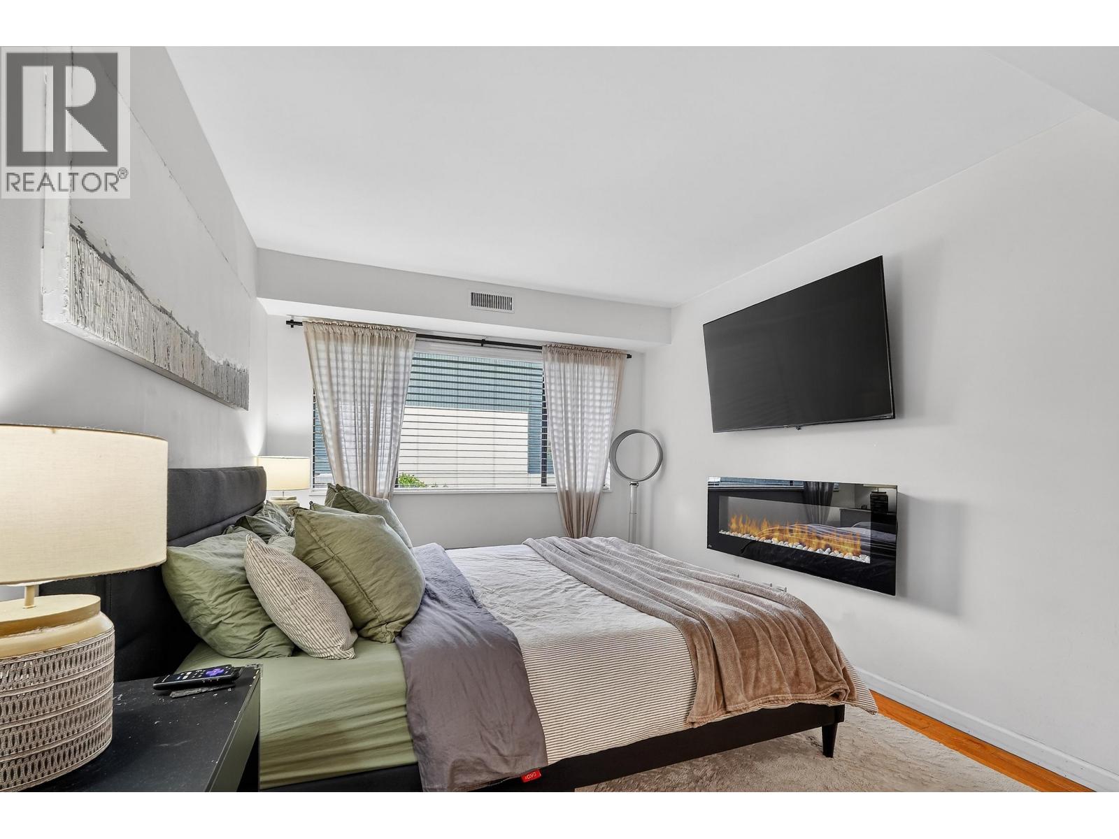 7355 Capistrano Drive, Burnaby, British Columbia V5A 1P7 - Photo 13 - R3092823