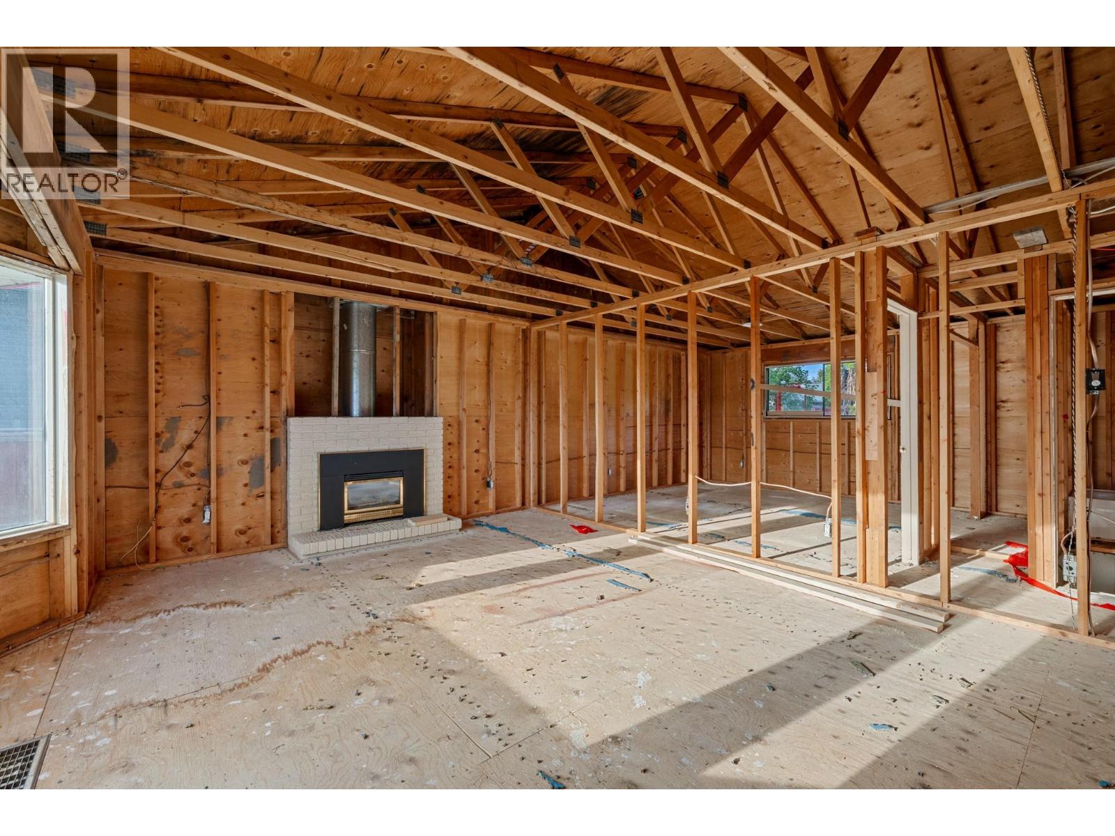 2429 Ethel Street, Kelowna, British Columbia V1Y 3A4 - Photo 13 - 10385023