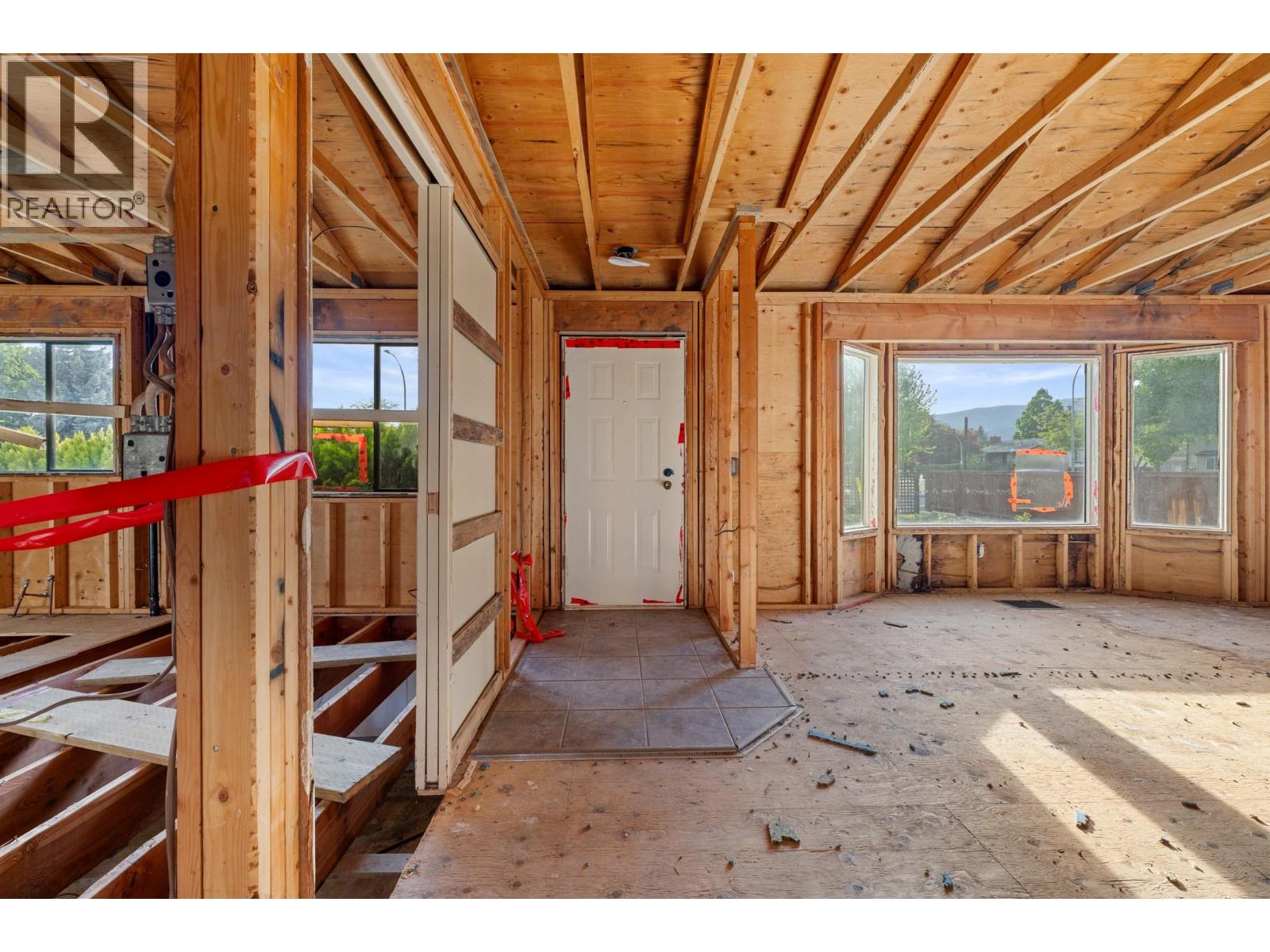 2429 Ethel Street, Kelowna, British Columbia V1Y 3A4 - Photo 25 - 10385023