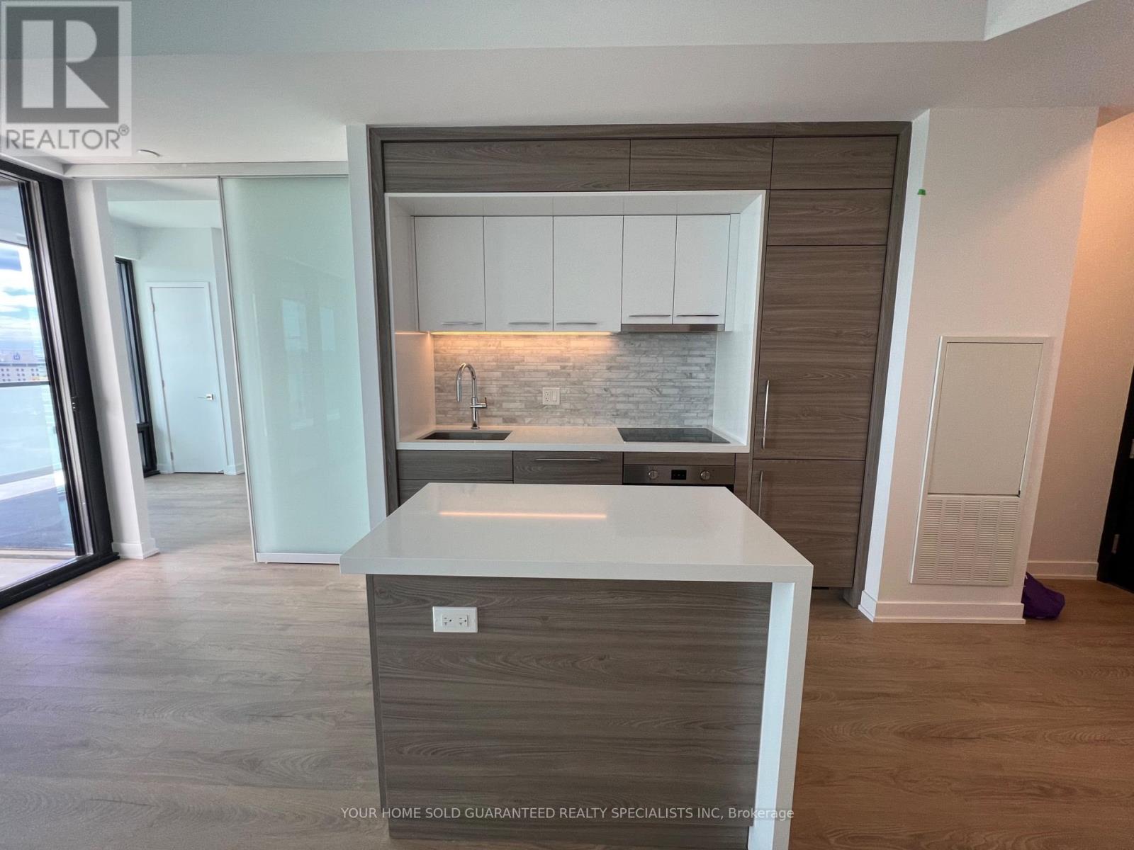 1011 - 29 Green Trail Court, Toronto, Ontario  M1M 2M7 - Photo 5 - C13113556