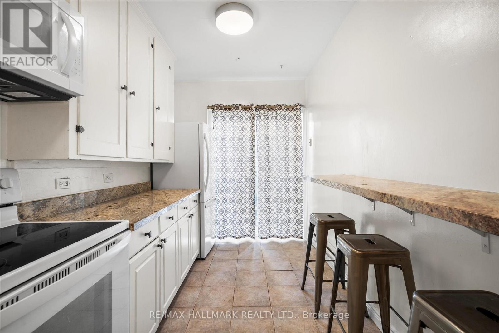 50 Benlamond Avenue, Toronto, Ontario  M4E 1Y9 - Photo 29 - E13113564
