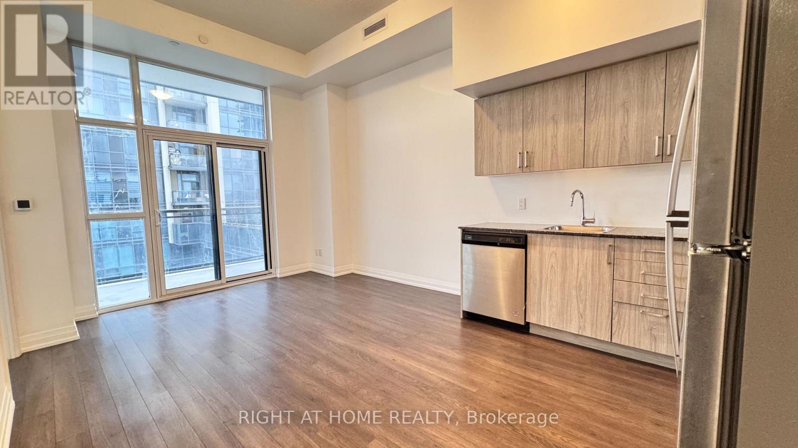 824 - 20 Meadowglen Place, Toronto, Ontario  M1G 0A9 - Photo 14 - E13113622