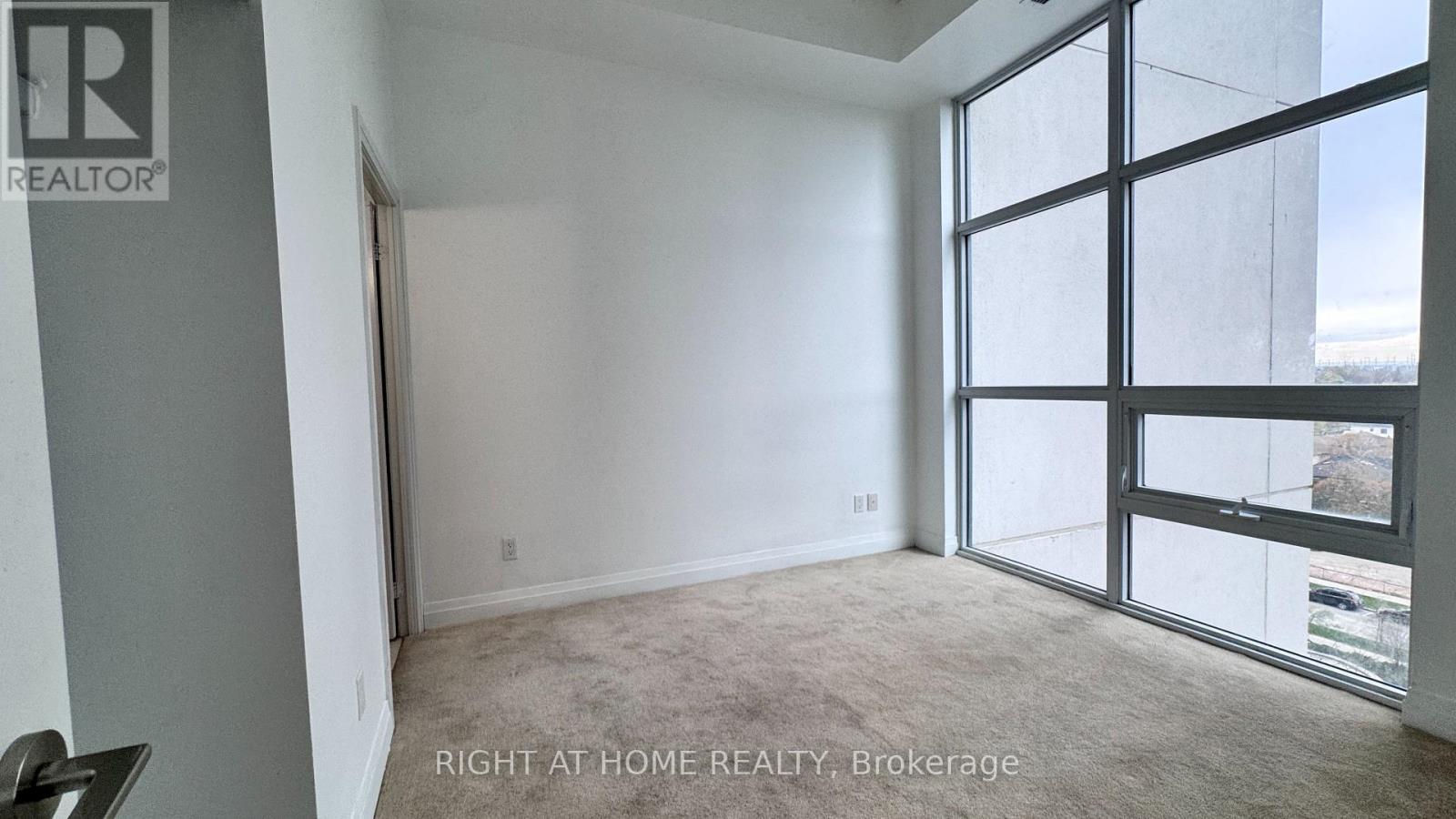 824 - 20 Meadowglen Place, Toronto, Ontario  M1G 0A9 - Photo 9 - E13113622