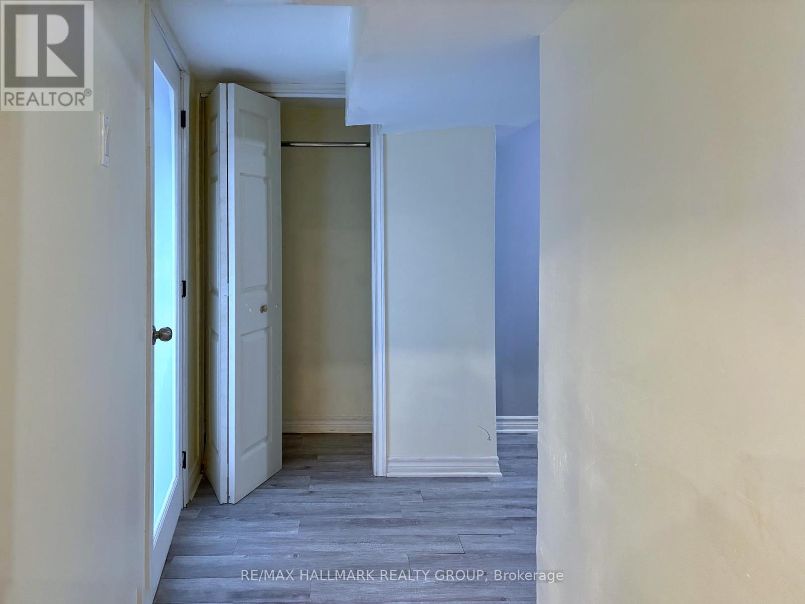 18 Forest Park Avenue, Ottawa, Ontario  K2E 5A1 - Photo 30 - X12905536