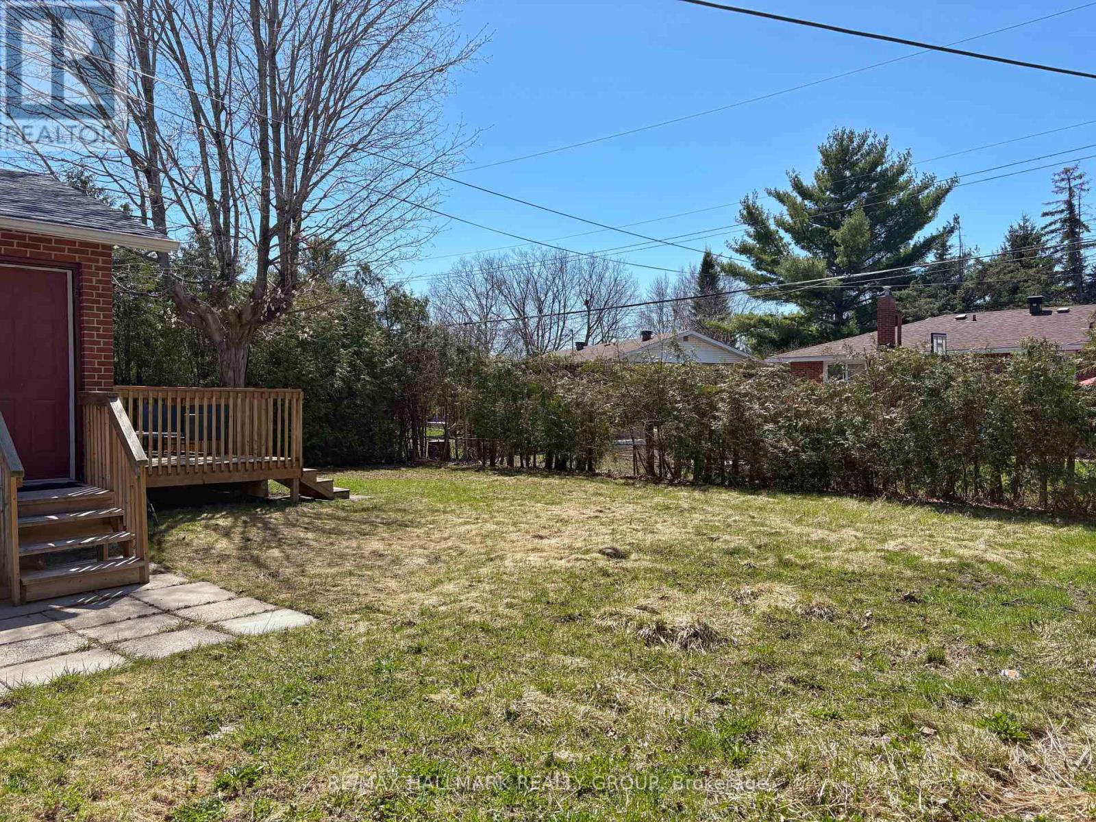 18 Forest Park Avenue, Ottawa, Ontario  K2E 5A1 - Photo 33 - X12905536