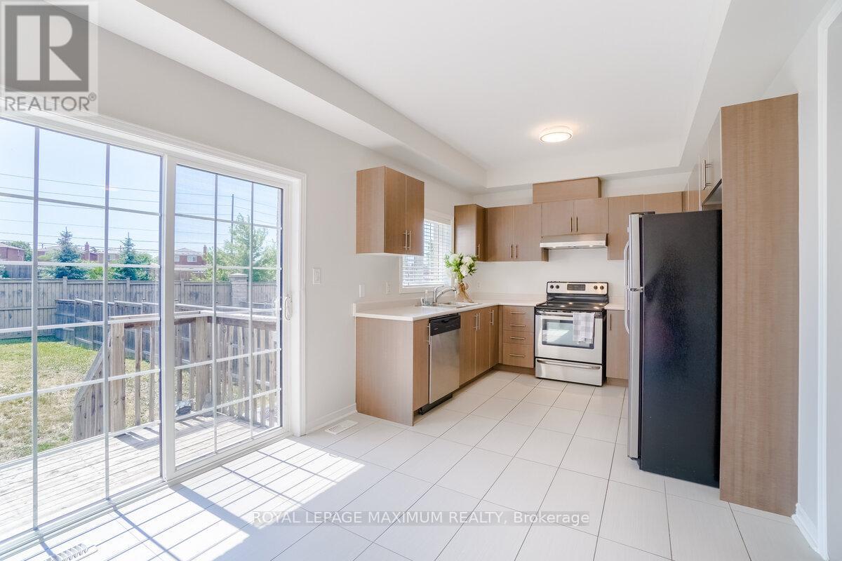 160 Gentile Circle, Vaughan, Ontario  L4H 3N3 - Photo 12 - N13113492