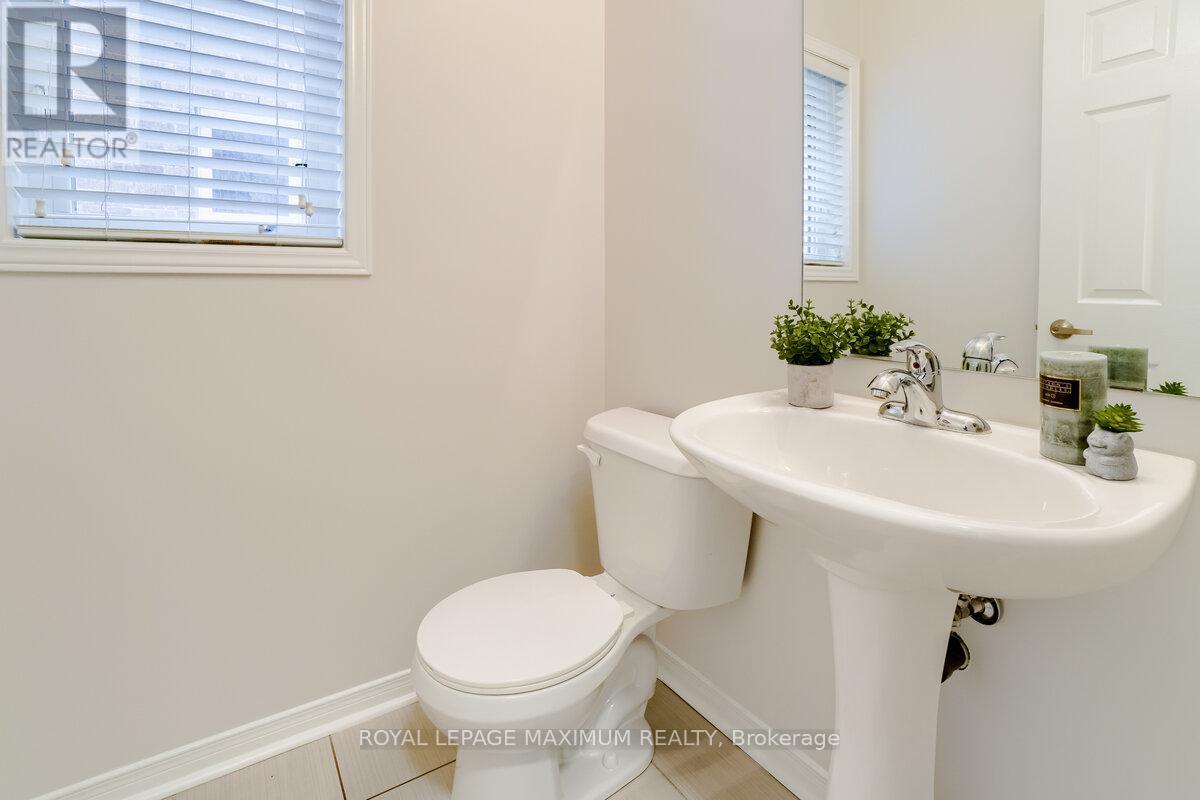 160 Gentile Circle, Vaughan, Ontario  L4H 3N3 - Photo 18 - N13113492