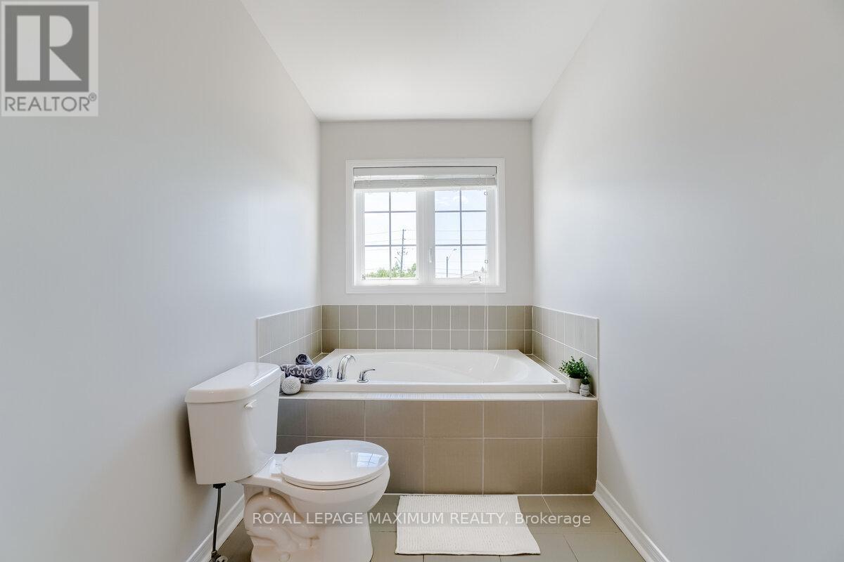 160 Gentile Circle, Vaughan, Ontario  L4H 3N3 - Photo 24 - N13113492
