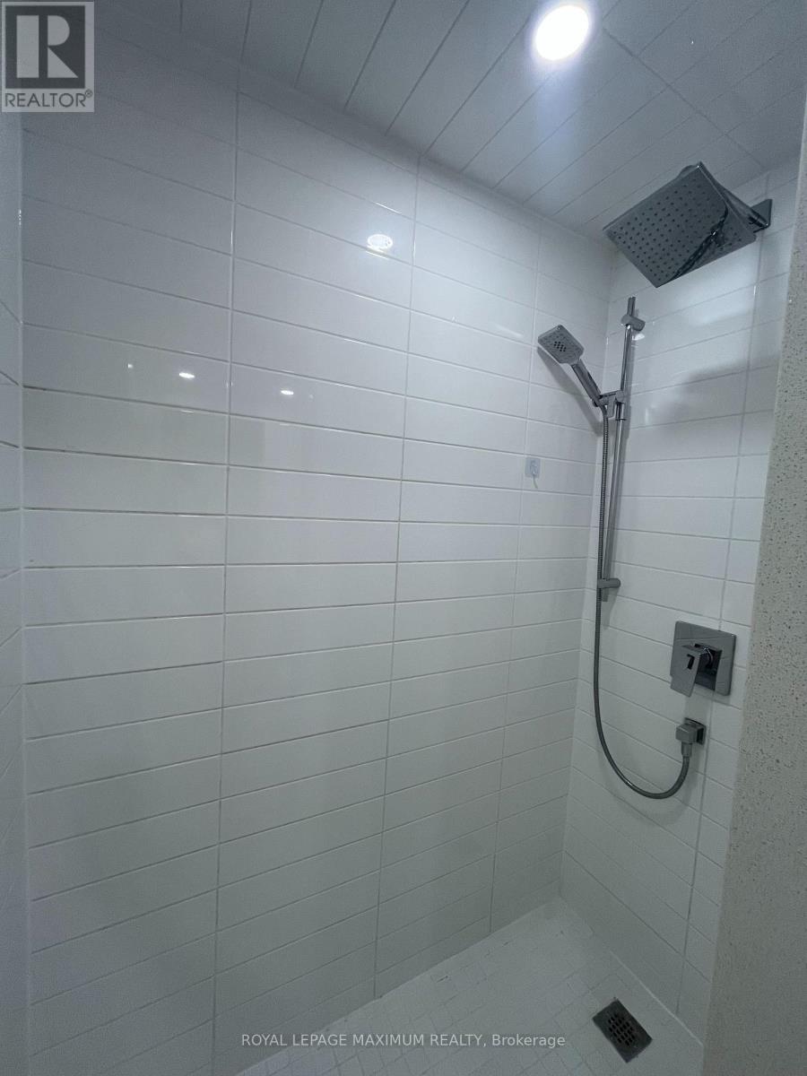 160 Gentile Circle, Vaughan, Ontario  L4H 3N3 - Photo 37 - N13113492