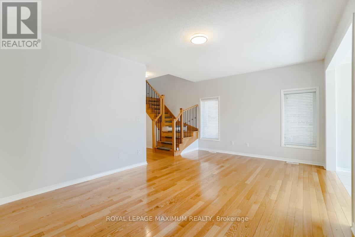 160 Gentile Circle, Vaughan, Ontario  L4H 3N3 - Photo 7 - N13113492