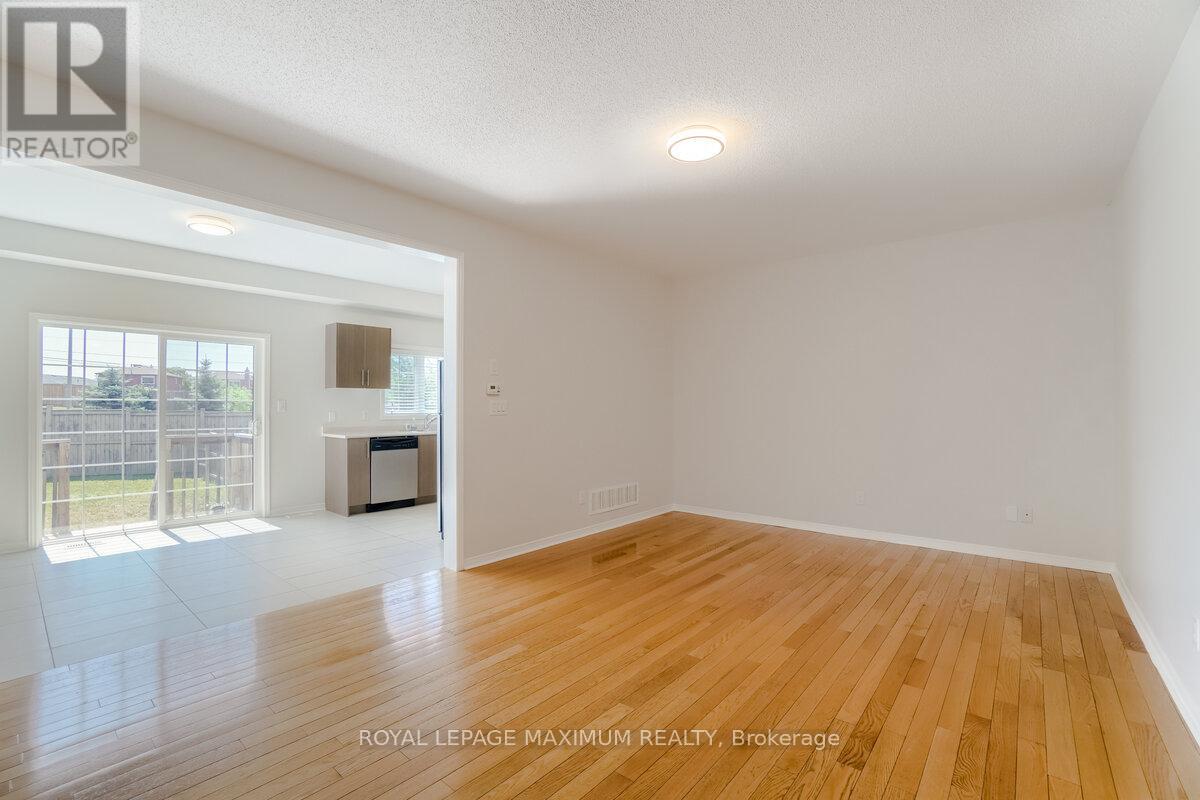 160 Gentile Circle, Vaughan, Ontario  L4H 3N3 - Photo 9 - N13113492